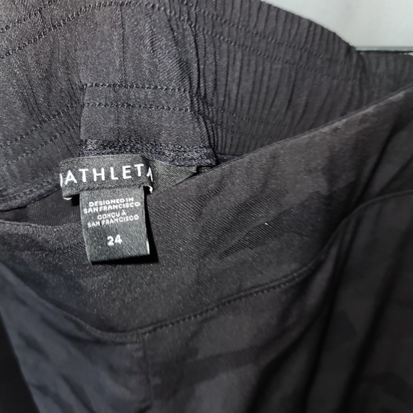 NWT Athleta Brooklyn black cameo joggers - Picture 6 of 8